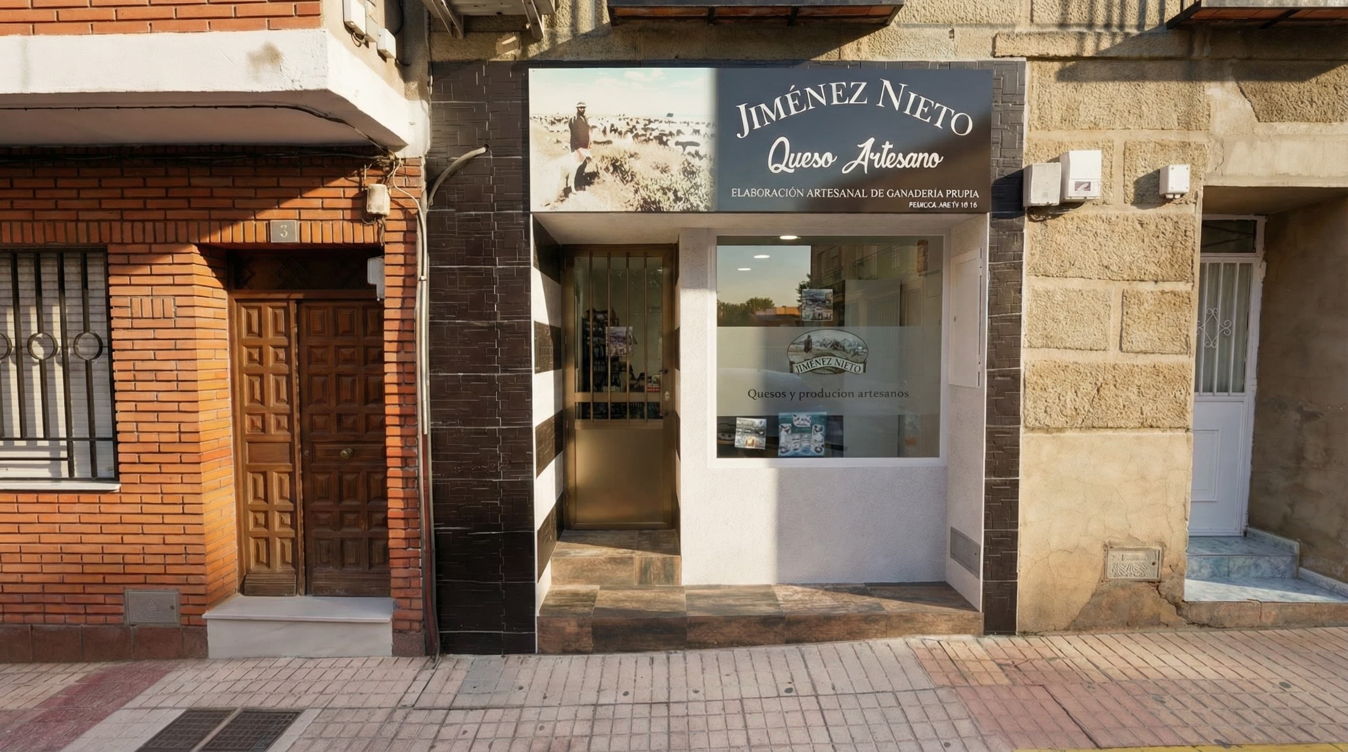 Fachada de la tienda Jiménez Nieto en Porzuna